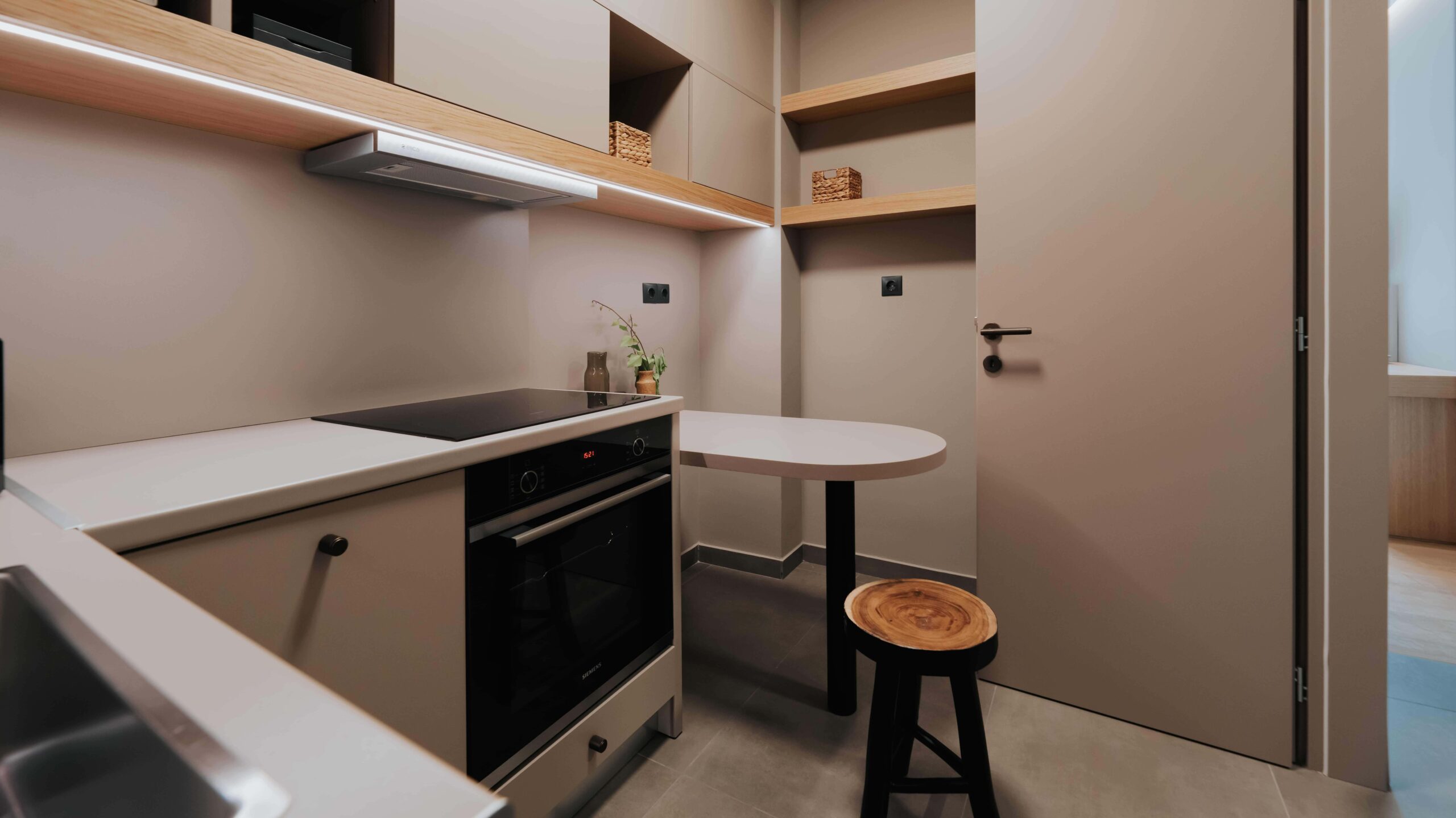 11-alesskikinas.com-1089-min-scaled