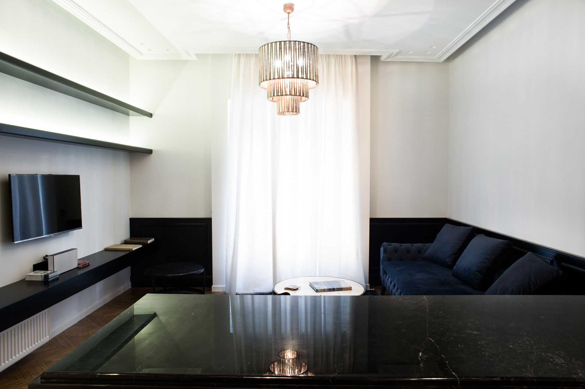 home-apartment-carousel-charitos-26-12