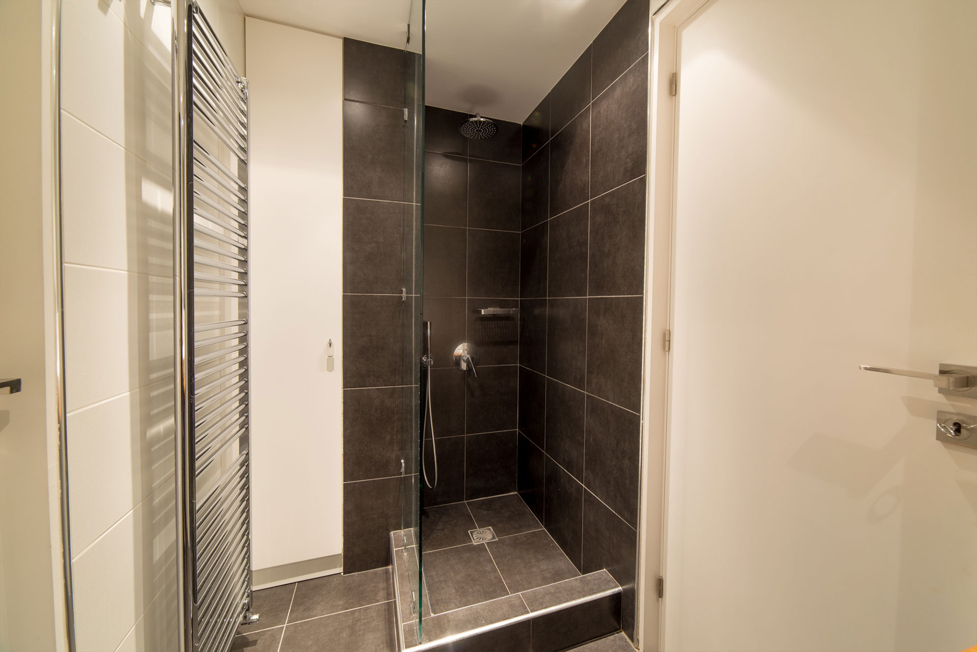 home-apartment-carousel-korneadou-new-07