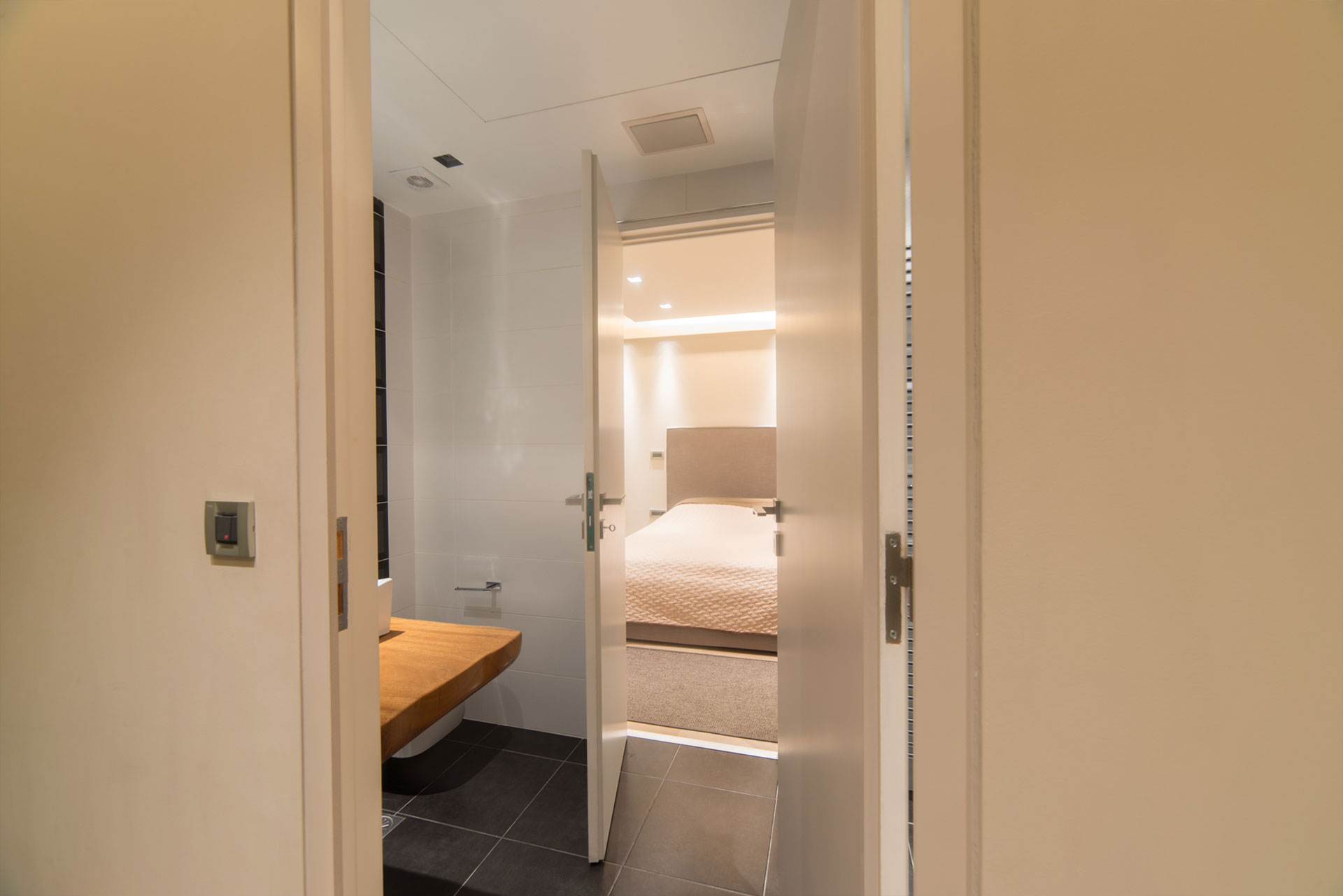 home-apartment-carousel-korneadou-new-09