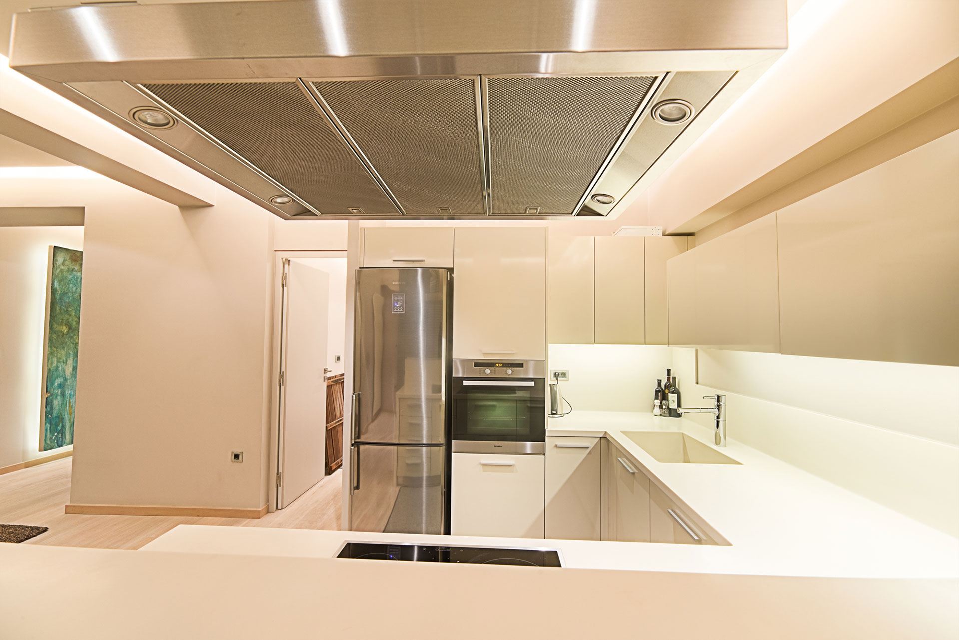 home-apartment-carousel-korneadou-new-13