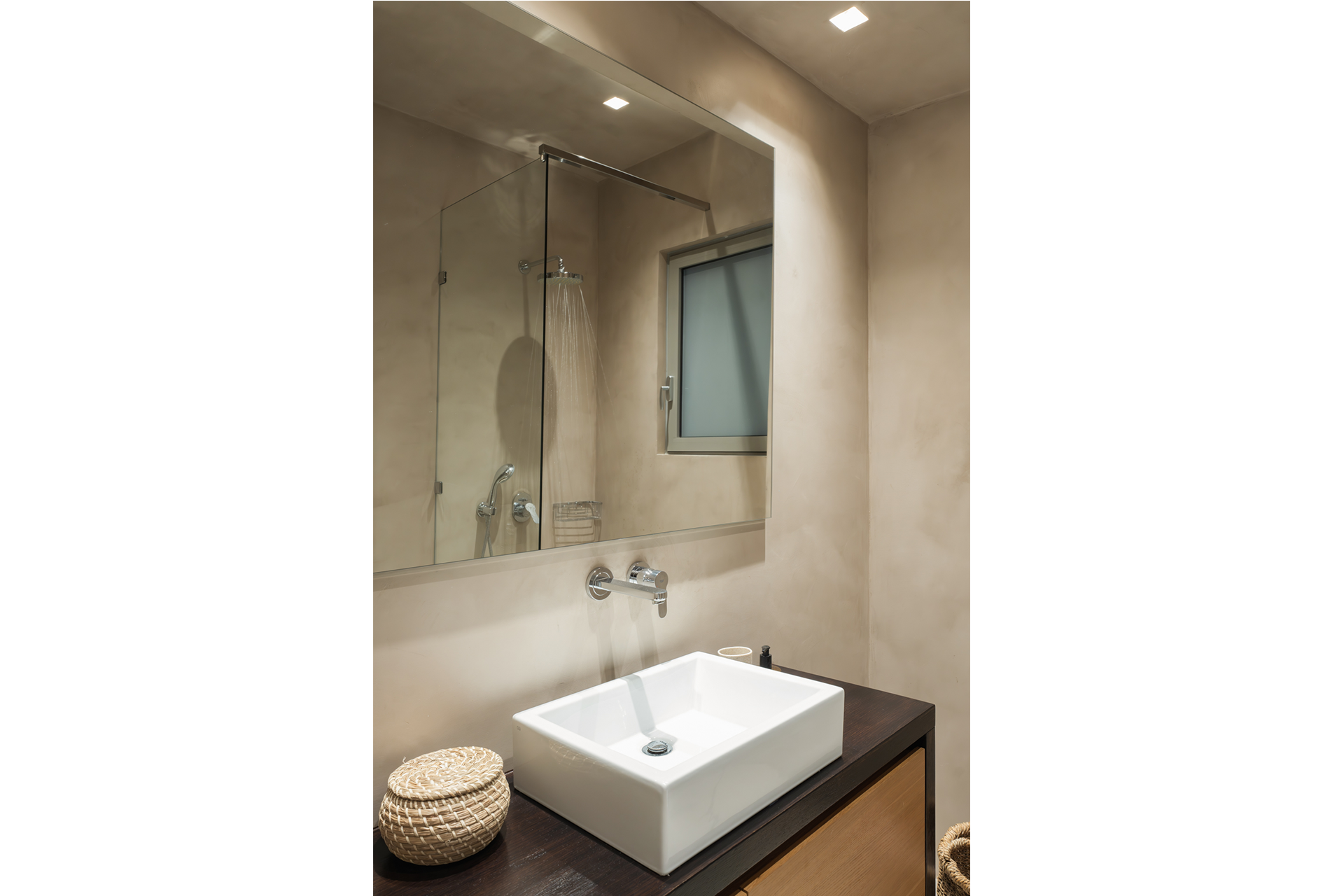 home-is-athens-apartment-Charitos-Str-07